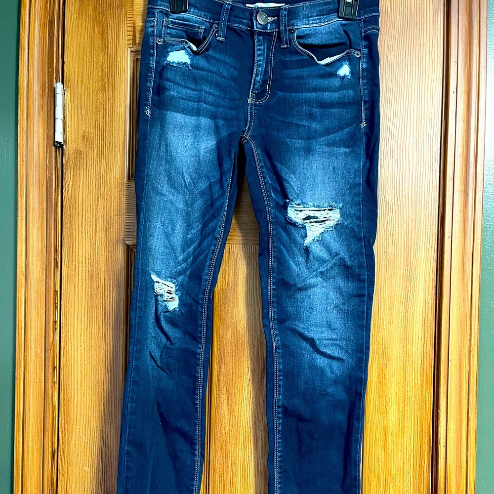 Mudd low rise skinny jeans. Juniors size 3